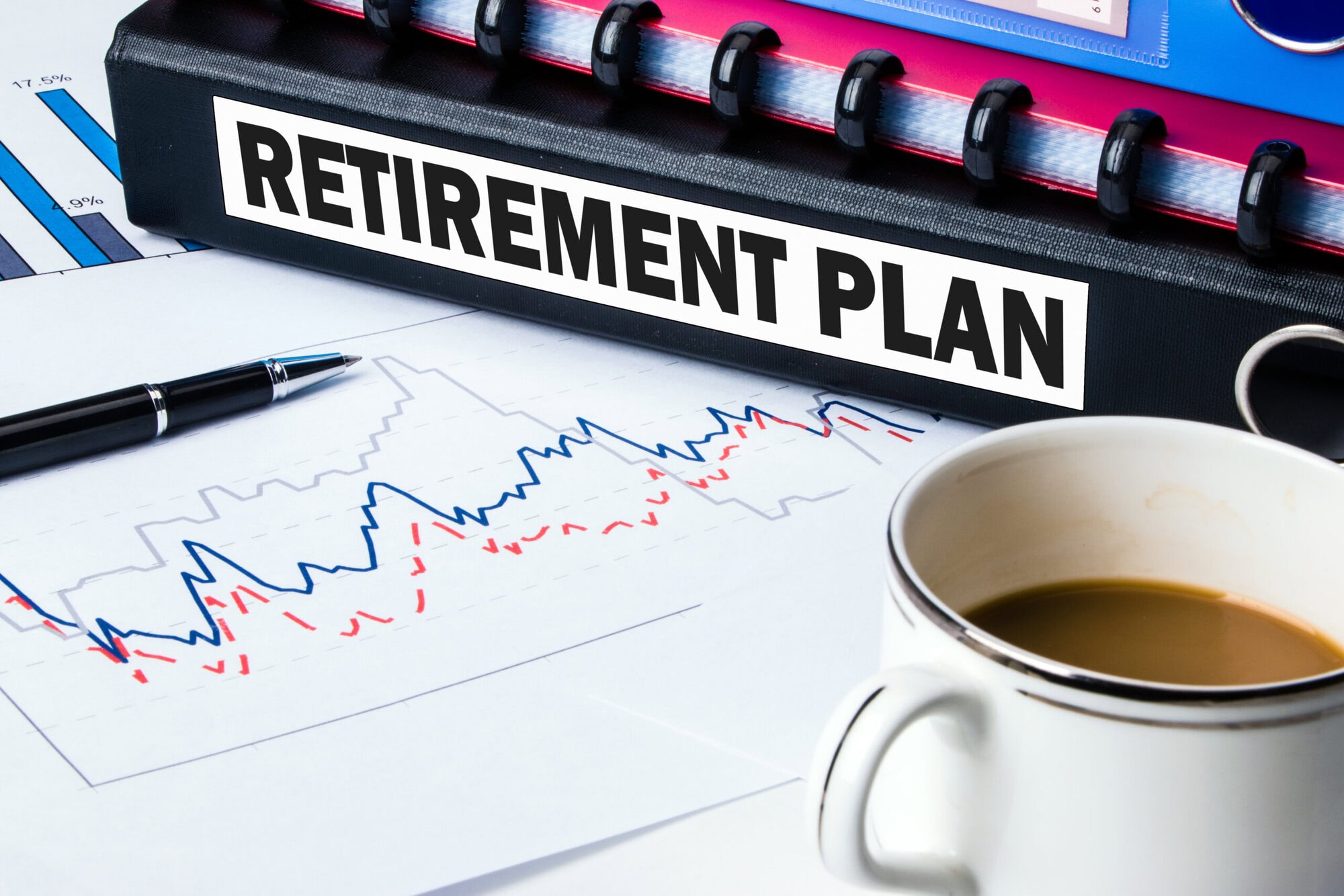 retirement plan label on folder Decumulation is part of an expat's retirement plan.